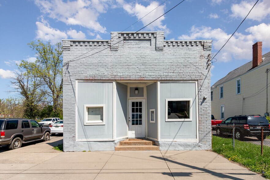 1936 Elm Ave, Cincinnati, OH for sale - Building Photo - Image 1 of 1