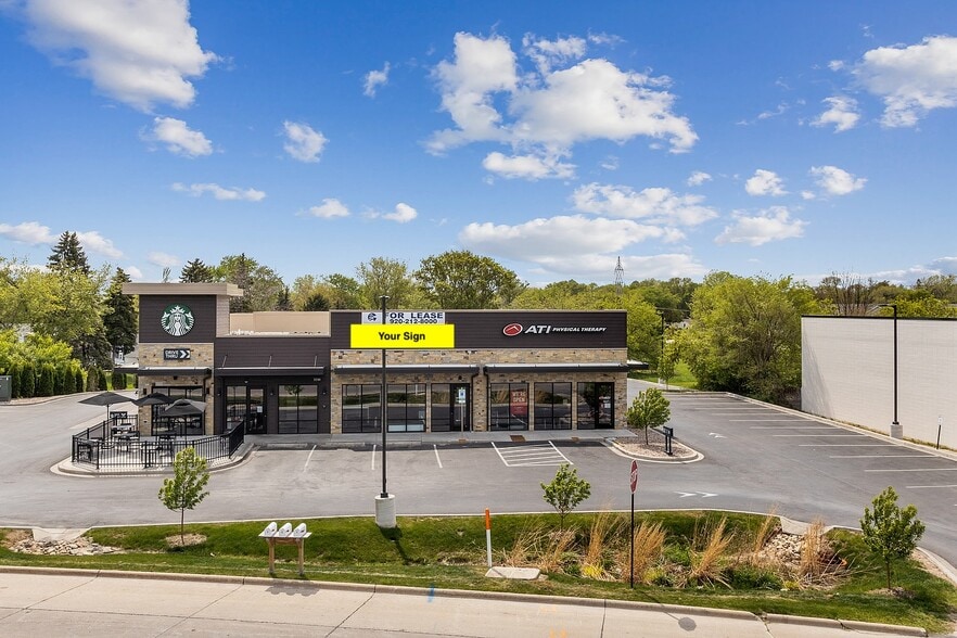 2230 Main St, Green Bay, WI for lease - Building Photo - Image 3 of 17