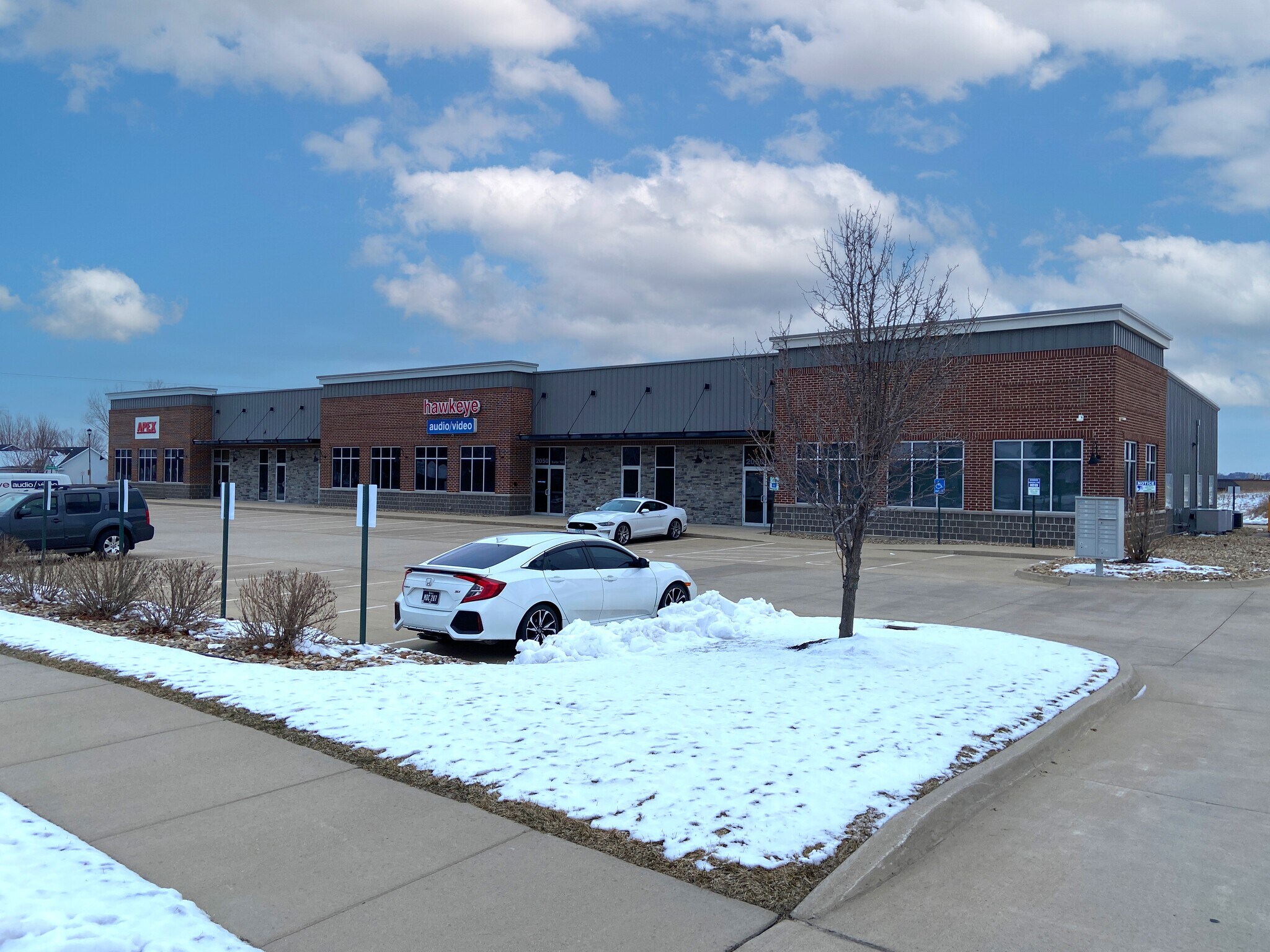 2050 Boyson Rd, Hiawatha, IA for sale Building Photo- Image 1 of 1