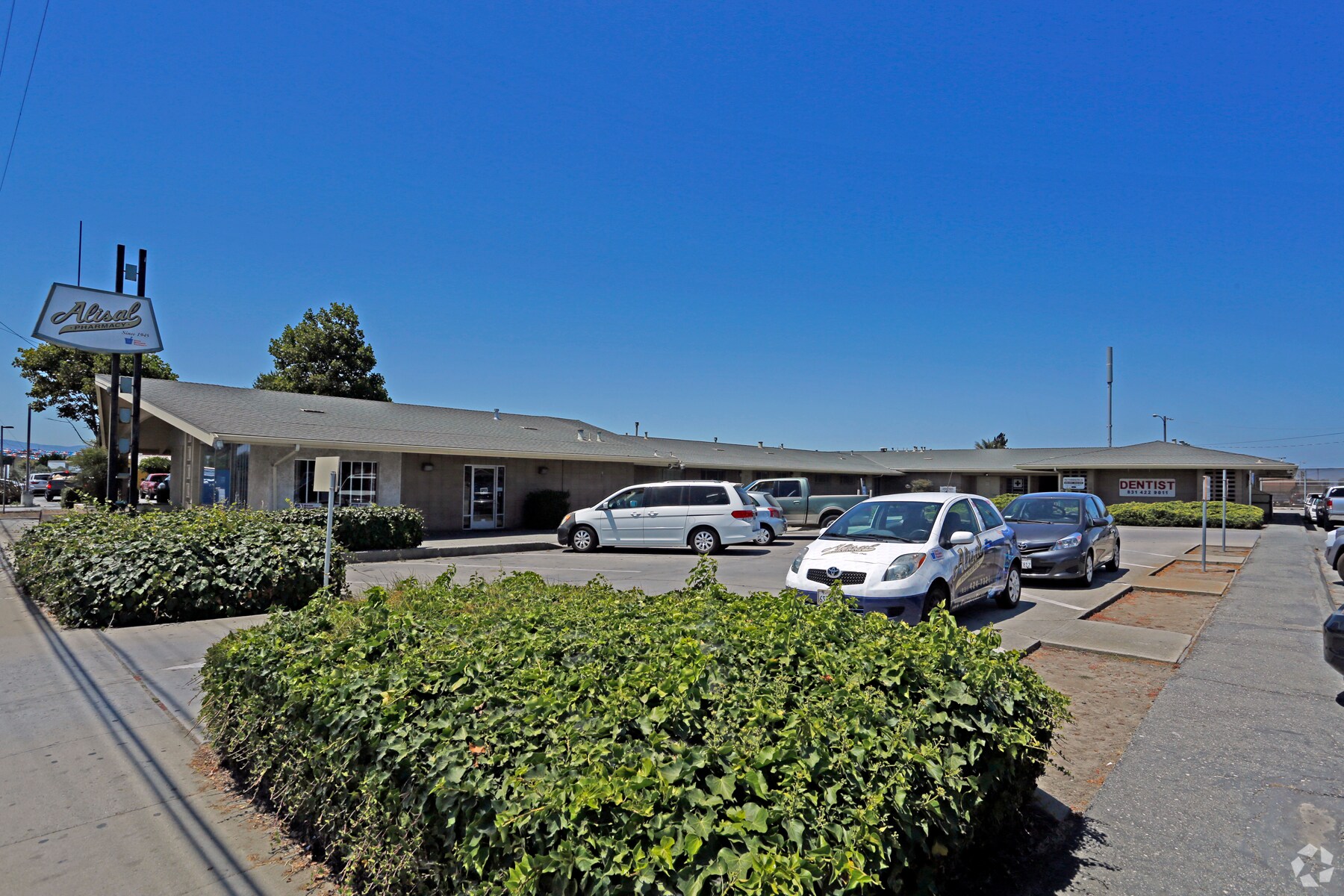 323 N Sanborn Rd, Salinas, CA 93905