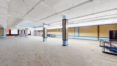 16215 Jamaica Ave, Jamaica, NY for lease Building Photo- Image 2 of 3