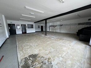 1-8 Pendle Vw, Liverpool for lease Interior Photo- Image 2 of 6