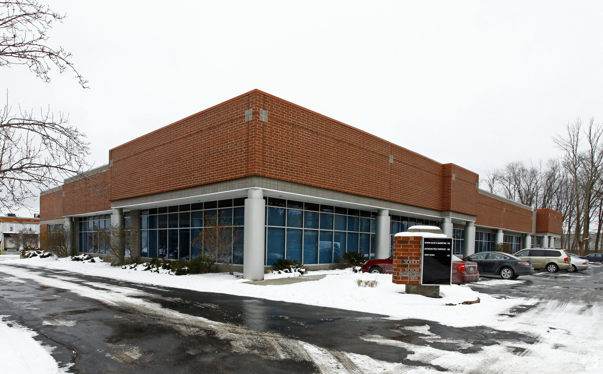 30600 Aurora Rd, Solon, OH for lease Building Photo- Image 1 of 11