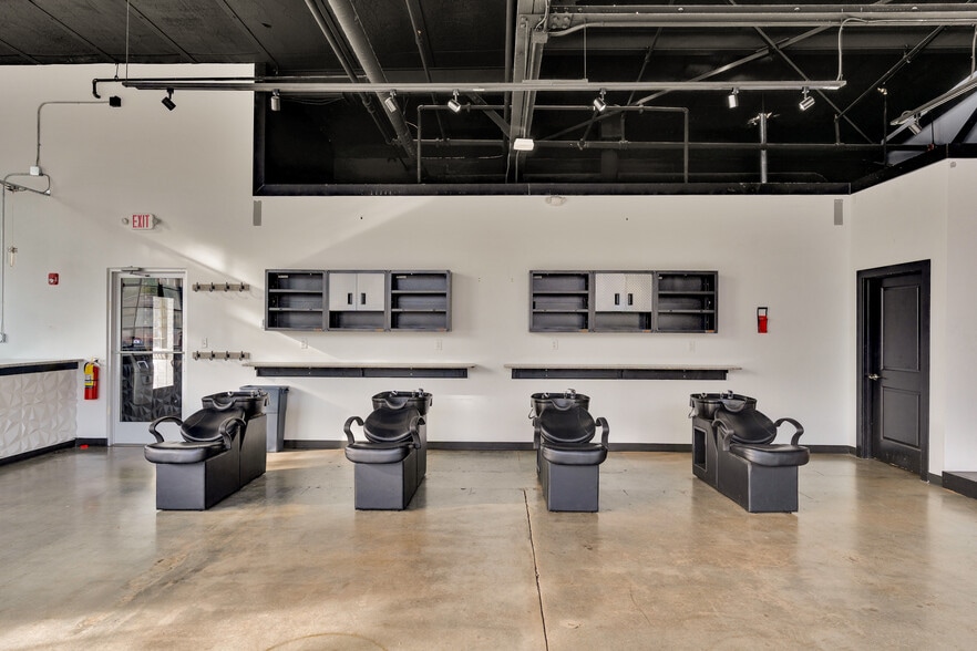 1817 Broad St, Chattanooga, TN for lease - Building Photo - Image 3 of 13