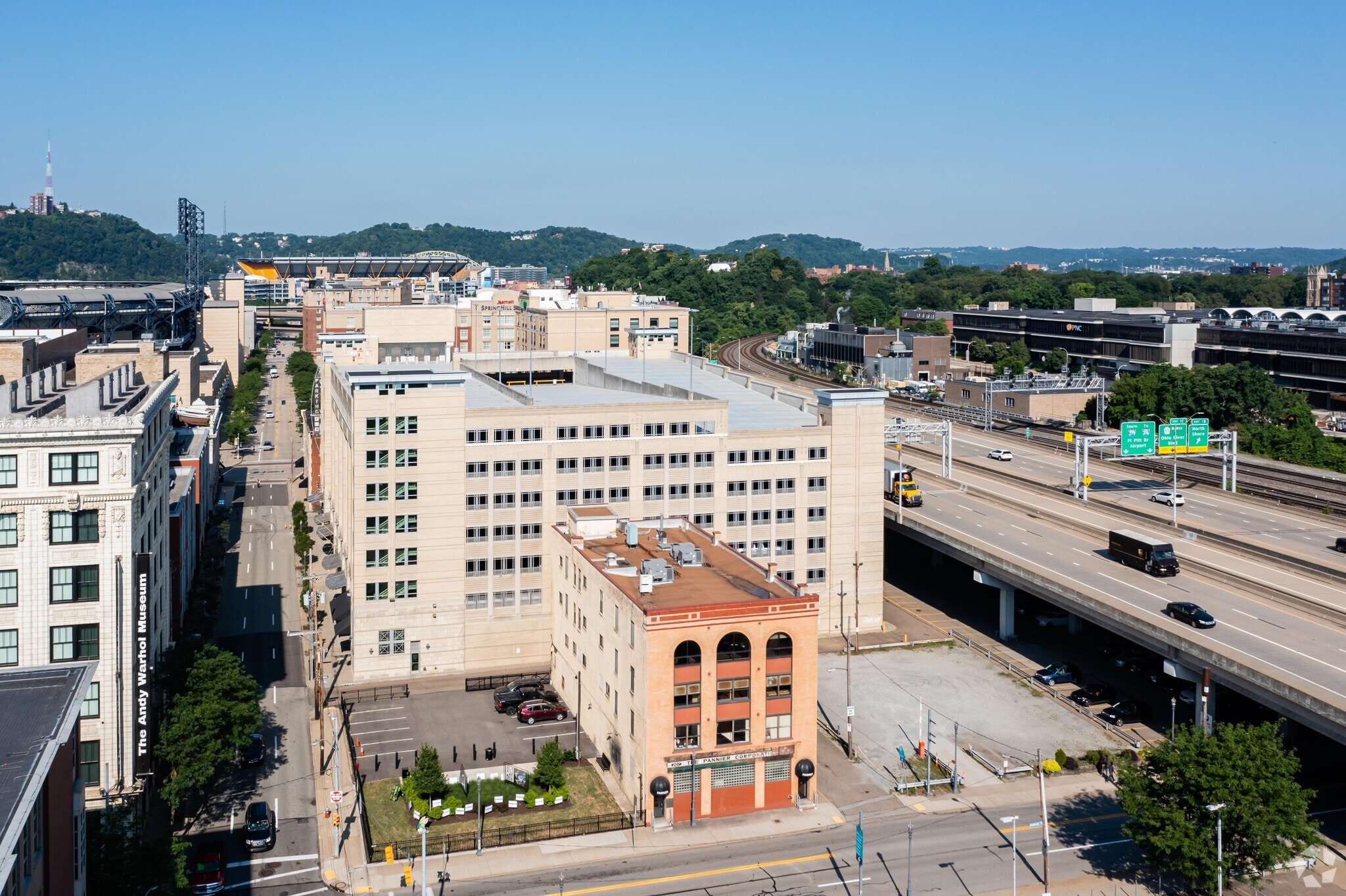 207-209 Sandusky St, Pittsburgh, PA for lease Aerial- Image 1 of 14