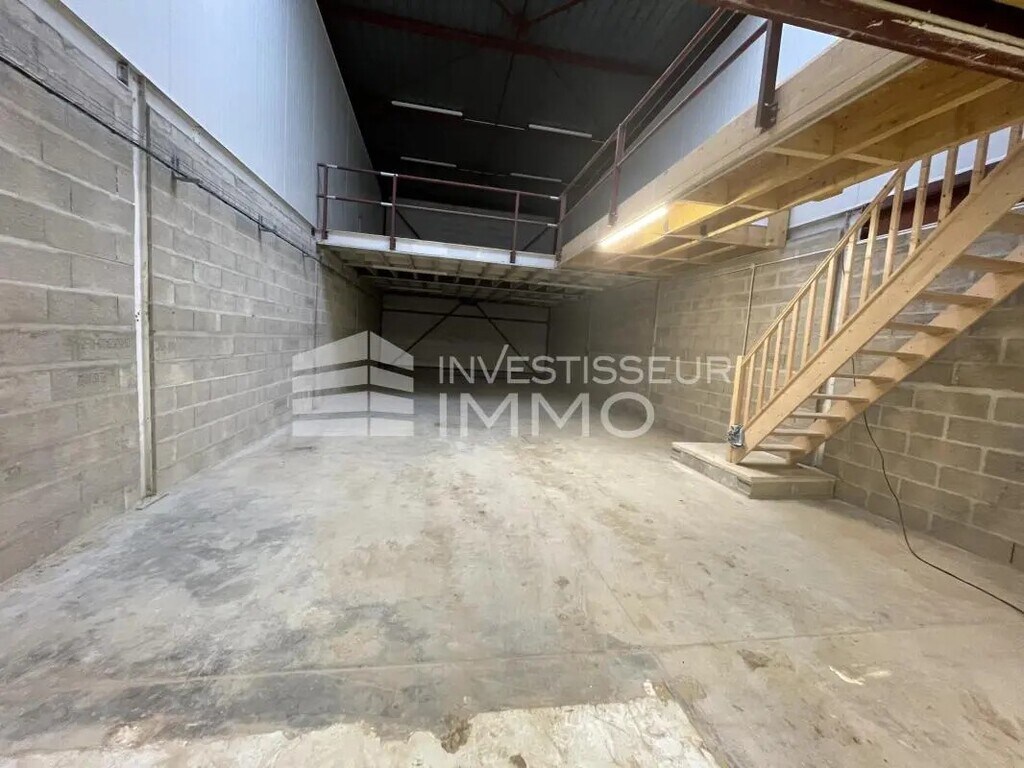 Location Local d'activités 127 m² - Photo 1
