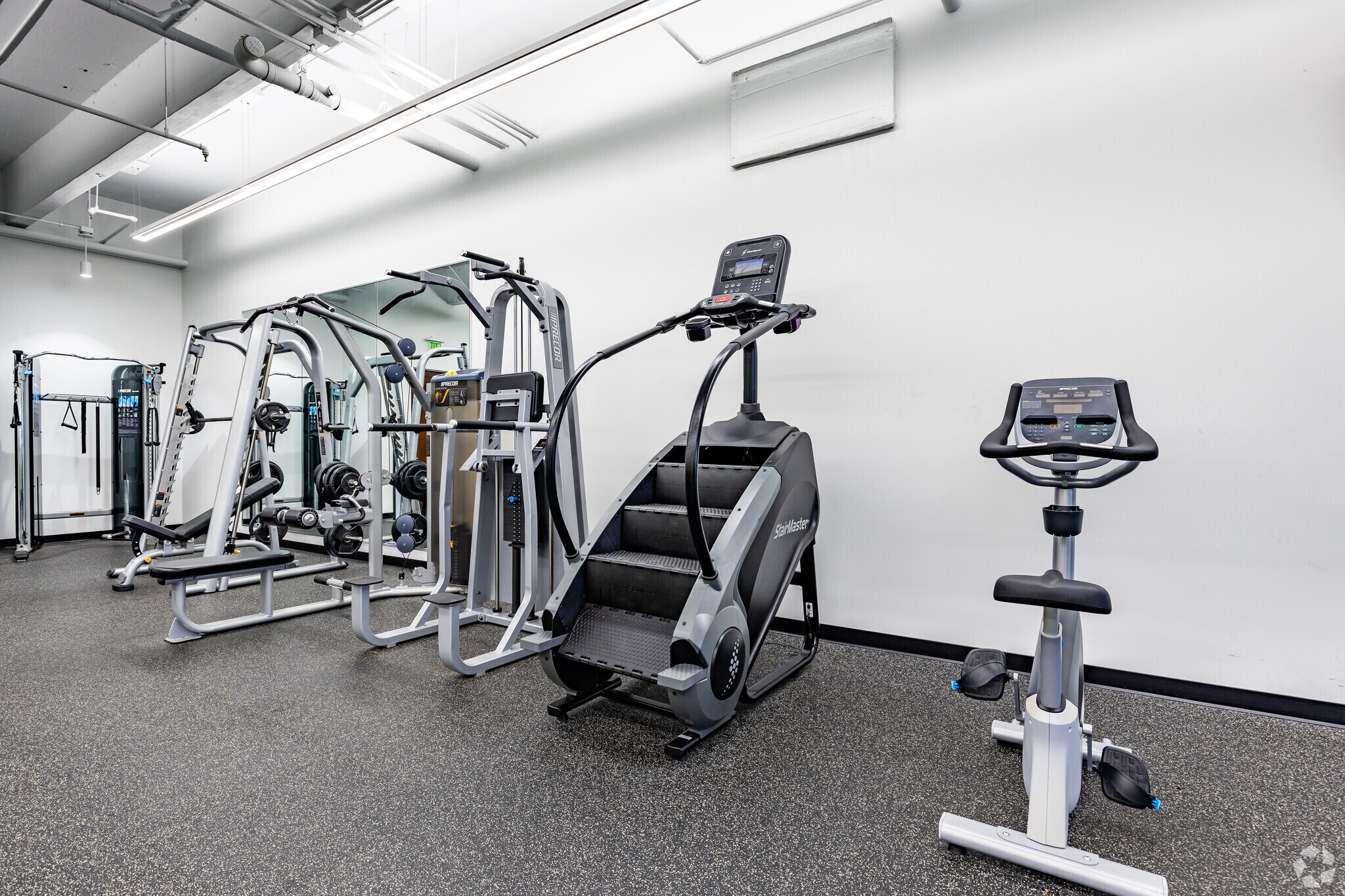 390 N Orange Ave, Orlando, FL 32801 390 North Orange Ave