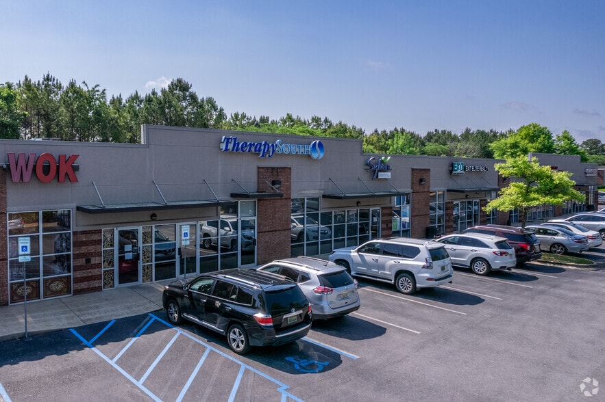 3421-3435 S Shades Crest Rd, Hoover, AL for lease - Building Photo - Image 2 of 12