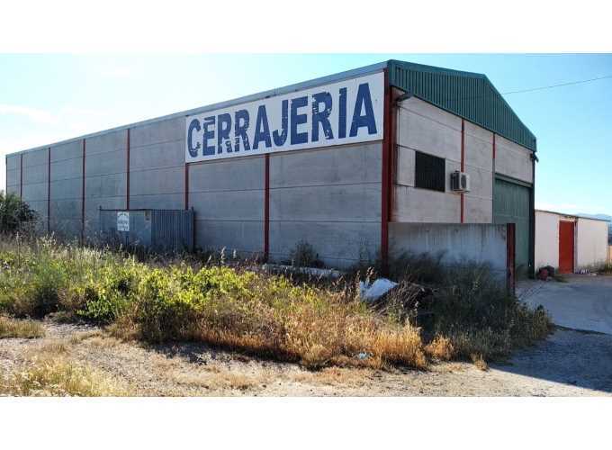 Industrial in Escalona, Toledo for sale Primary Photo- Image 1 of 18