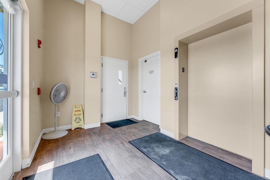 601 Venture Dr, Morgantown, WV for lease - Building Photo - Image 3 of 21