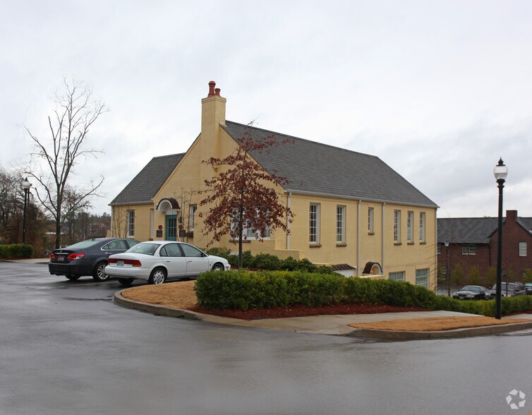 111 Edenton St, Birmingham, AL 35242