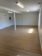 18440 Paulson Dr, Port Charlotte, FL for lease Interior Photo- Image 2 of 8