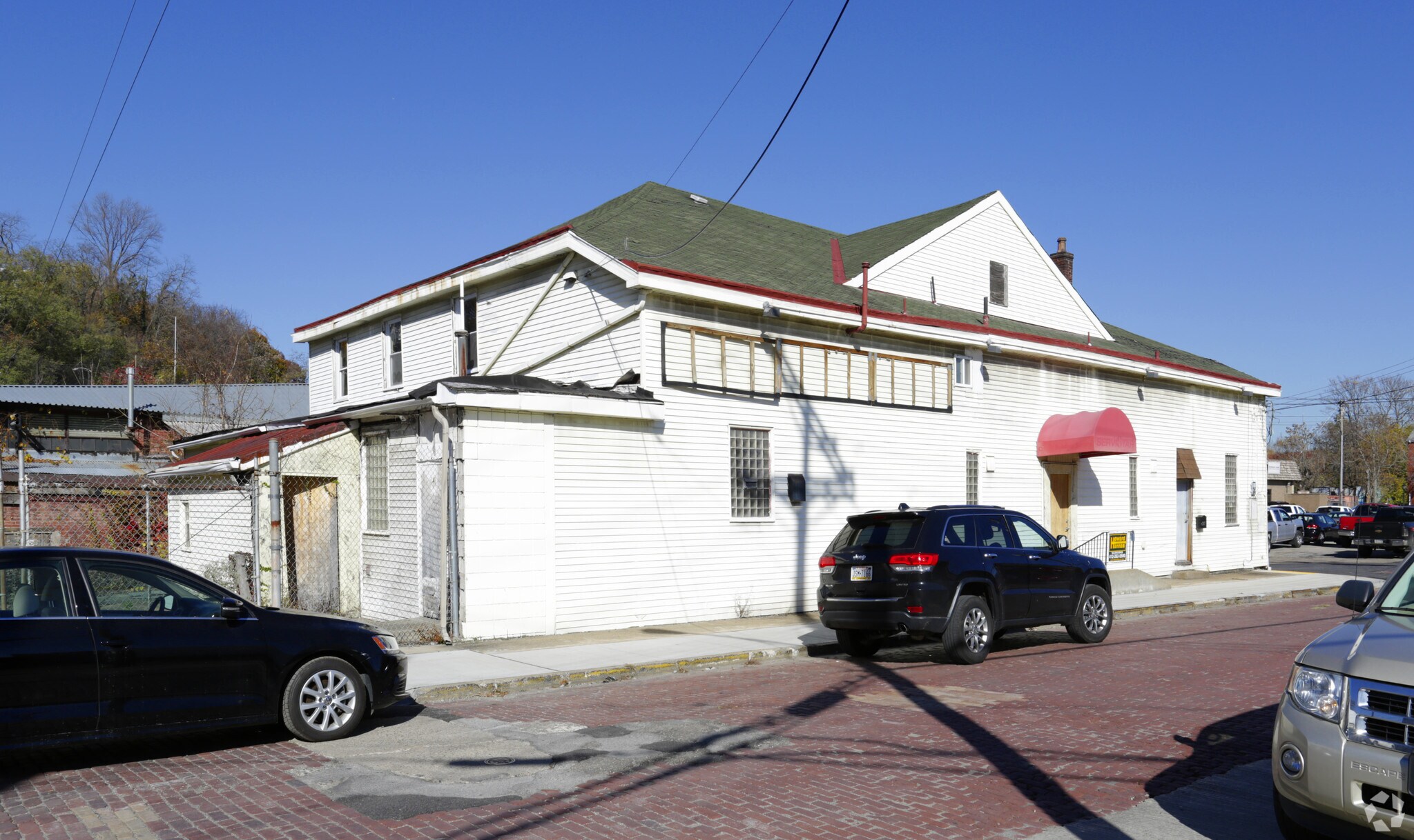 424 Locust St, McKees Rocks, PA for sale Primary Photo- Image 1 of 1