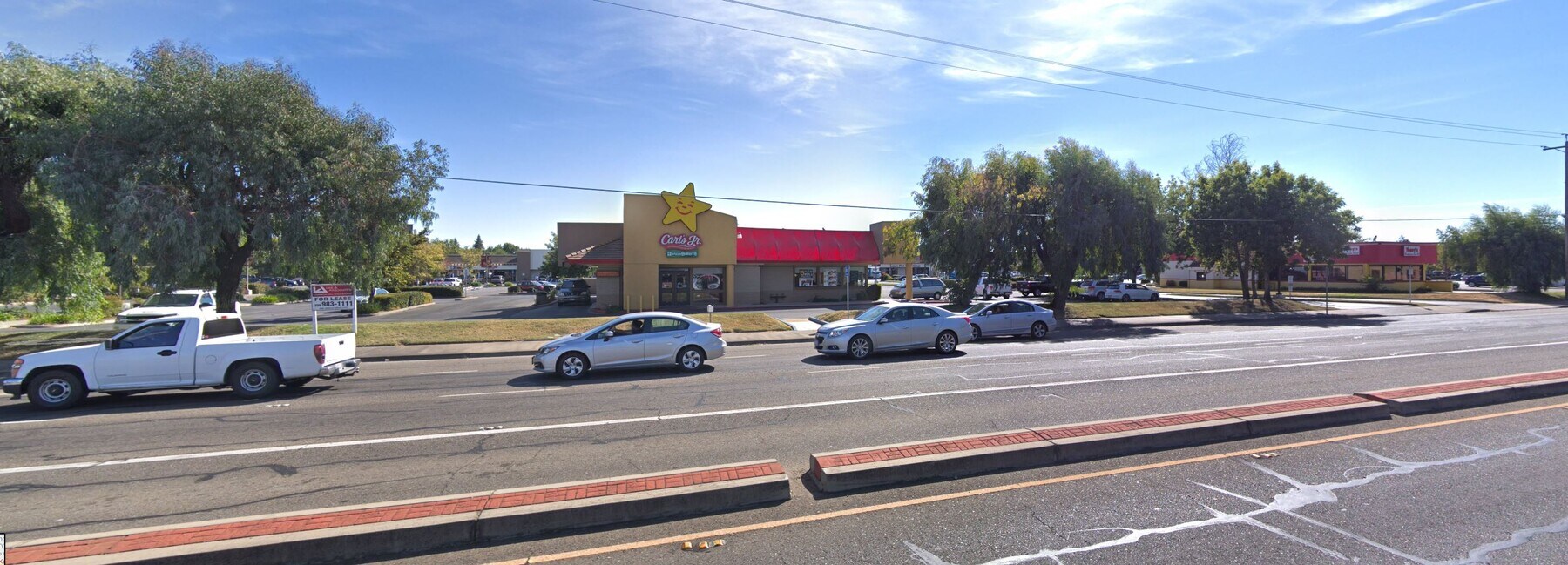 820 W Kettleman Ln, Lodi, CA 95240 Carls Jr. Lodi, CA