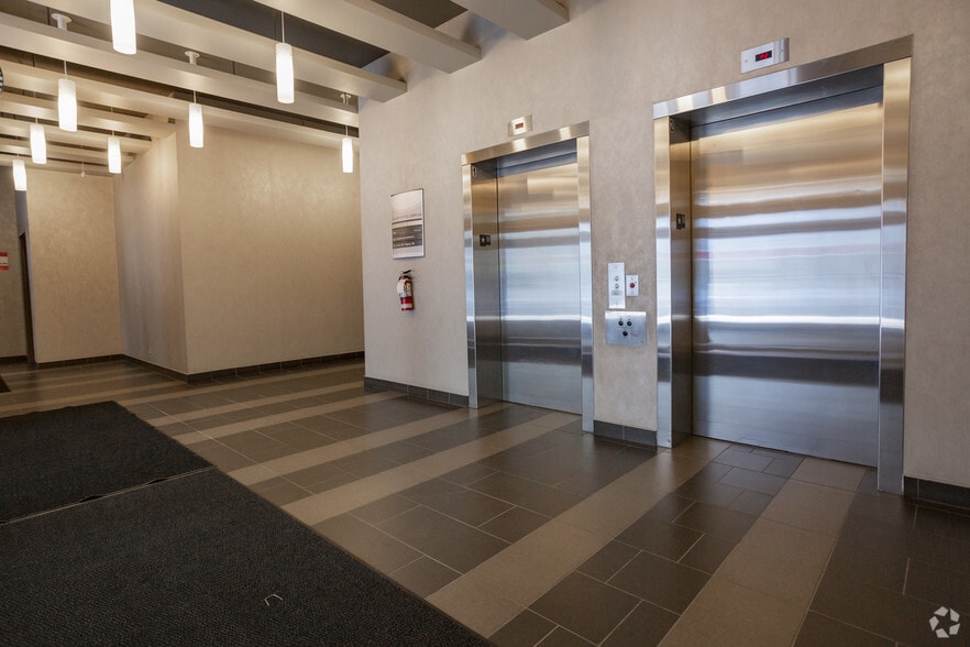 1238 1 St SW, Calgary, AB for lease - Lobby - Image 2 of 7