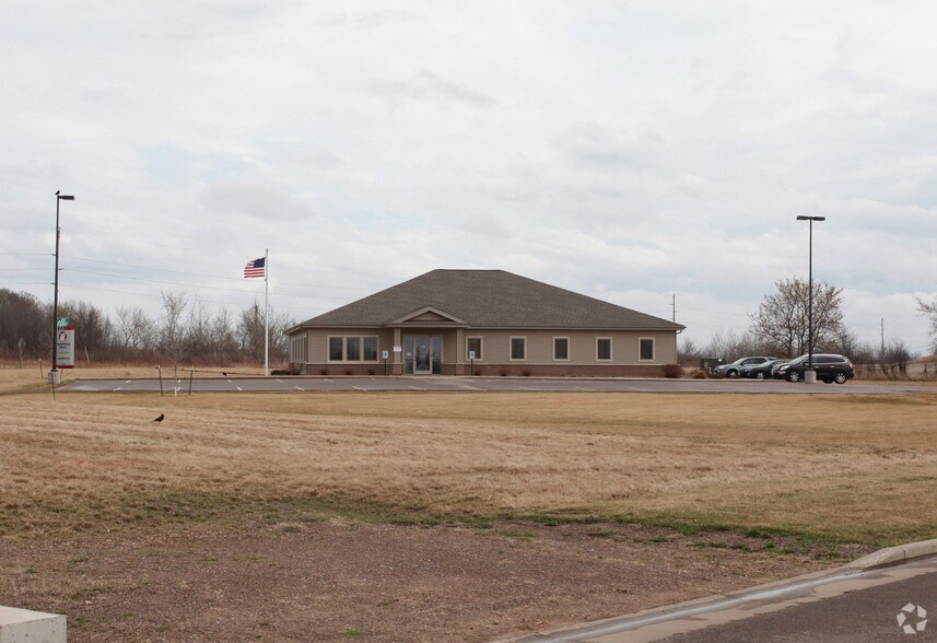 112 Independence Dr, Elk Mound, WI 54739 Office for Sale