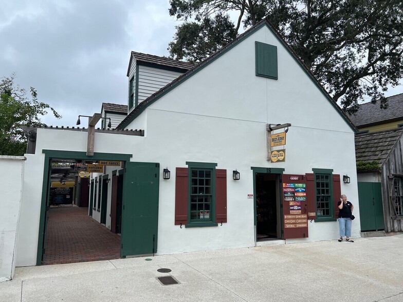 18 Saint George St, Saint Augustine, FL for lease - Primary Photo - Image 1 of 7