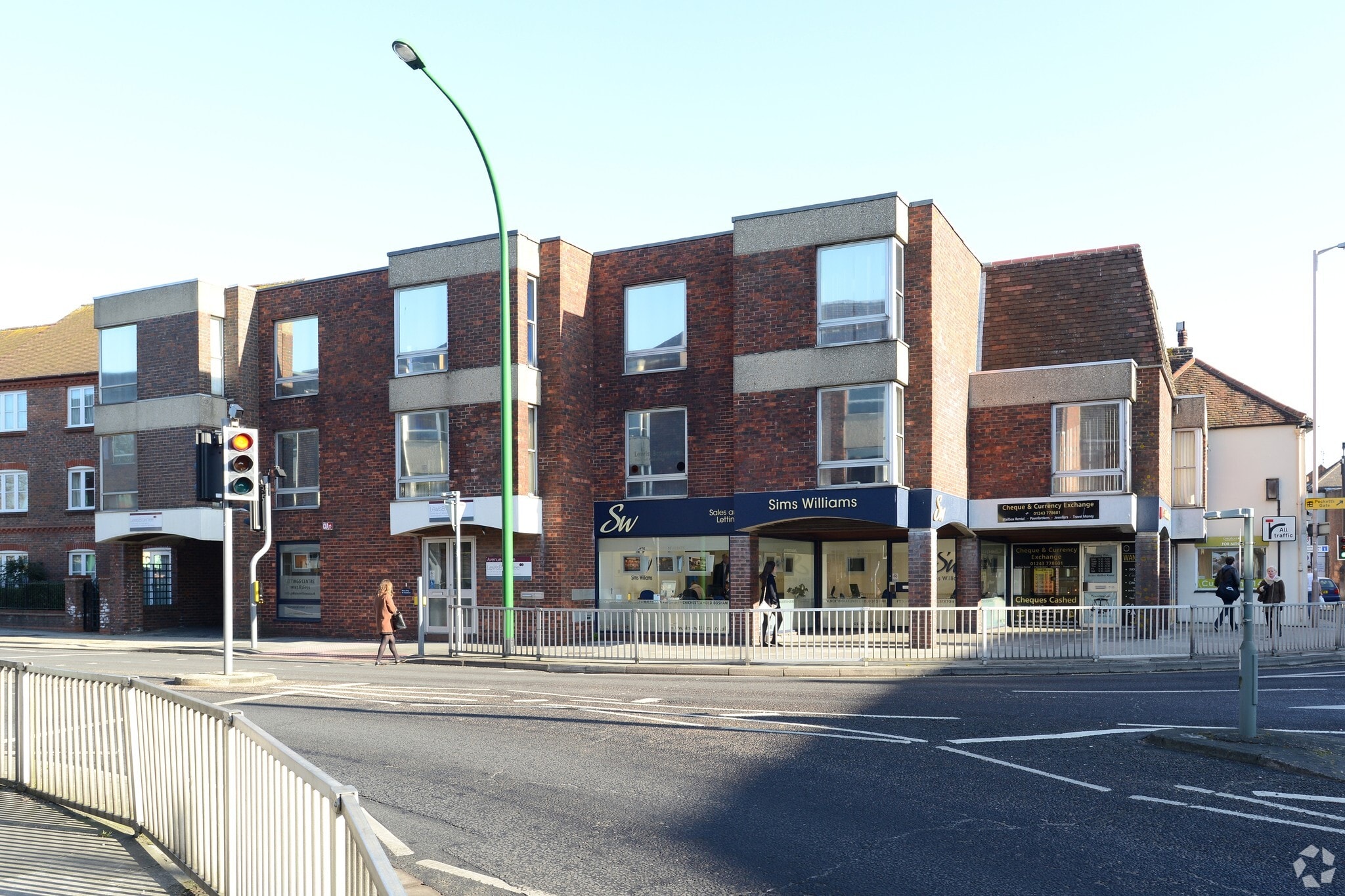 8-10 Southgate, Chichester for sale Primary Photo- Image 1 of 1