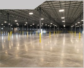 2301 25th St, Altoona, IA for lease Interior Photo- Image 2 of 3
