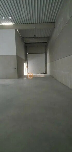 Flex in Izon for sale - Interior Photo - Image 2 of 9