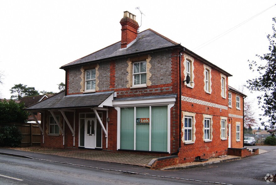 Basingstoke Rd, Reading, RG7 1AE