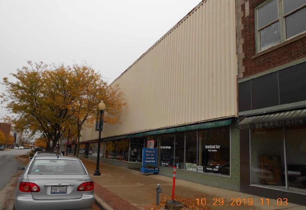 110 N Vermilion St, Danville, IL 61832