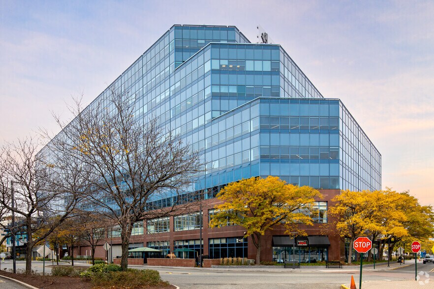 1200 Harbor Blvd, Weehawken, NJ for lease - Building Photo - Image 2 of 9