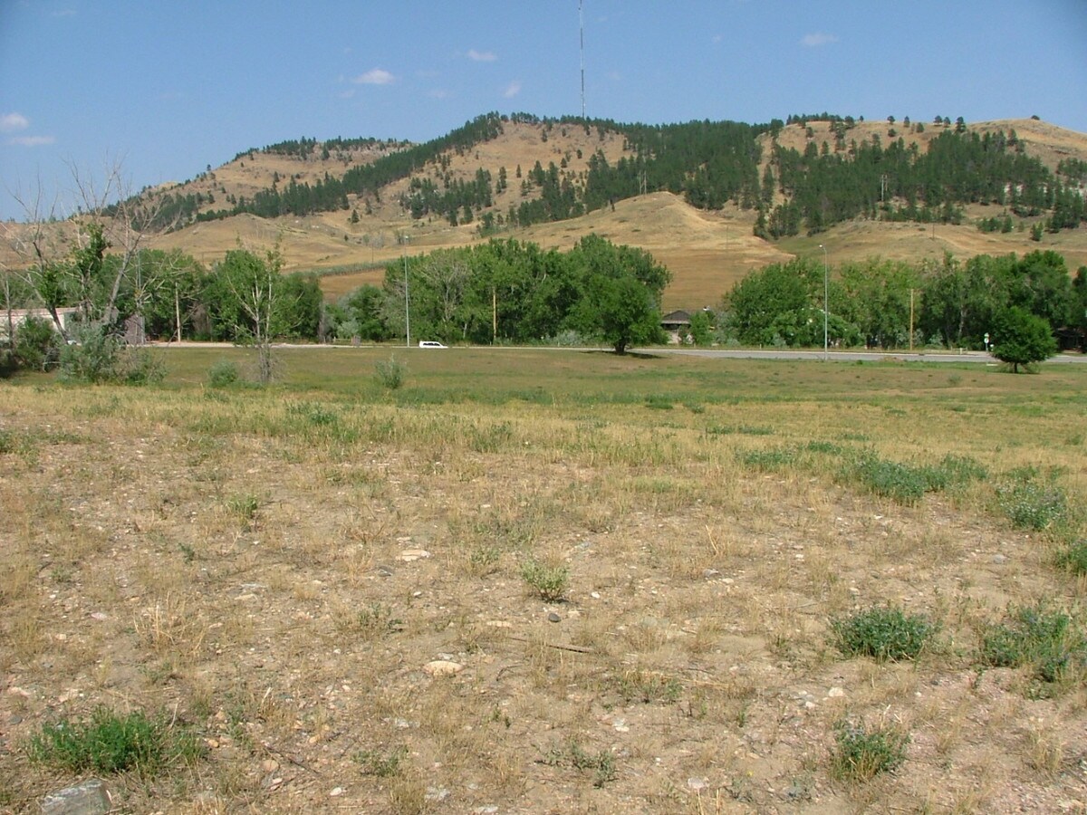 123 Deadwood Ave, Rapid City, SD 57702