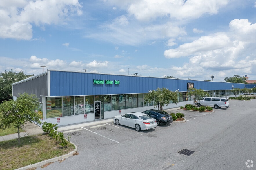 10663 Monaco Dr, Jacksonville, FL for lease - Building Photo - Image 1 of 11