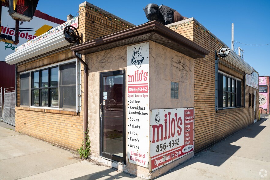 126 Michigan Ave, Buffalo, NY for sale - Building Photo - Image 1 of 1