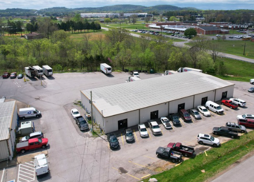 102-104 Southside Park Dr, Lebanon, TN for lease - Building Photo - Image 1 of 3