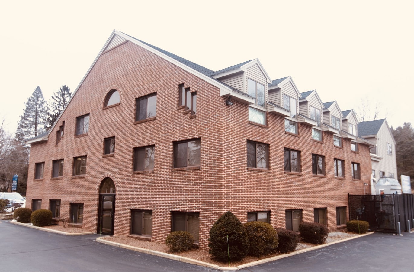 512 Main St, Shrewsbury, MA 01545