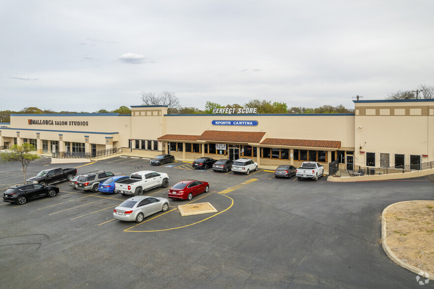 6420 NW Loop 410, San Antonio, TX for lease - Building Photo - Image 1 of 15