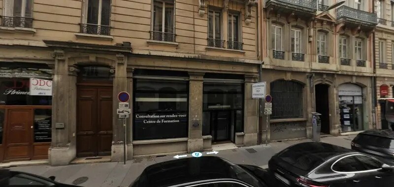 Flex in Lyon for sale - Building Photo - Image 3 of 5