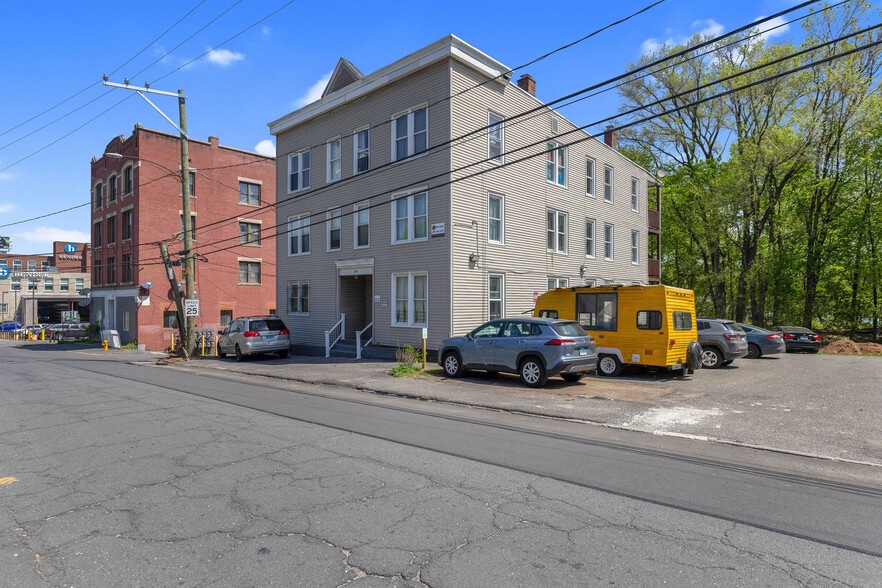 203 S Leonard St, Waterbury, CT for sale - Building Photo - Image 1 of 14