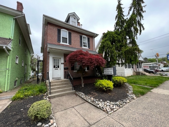 231 E Main St, Lansdale, PA for sale - Primary Photo - Image 1 of 1