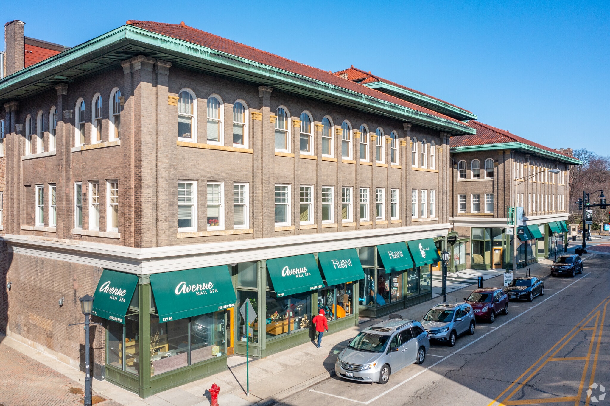 137 N Oak Park Ave, Oak Park, IL 60301 Scoville Square