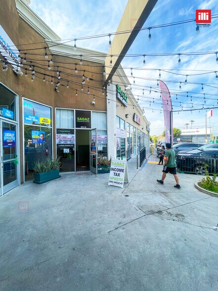 3476 Whittier Blvd, Los Angeles, CA for lease - Building Photo - Image 3 of 6