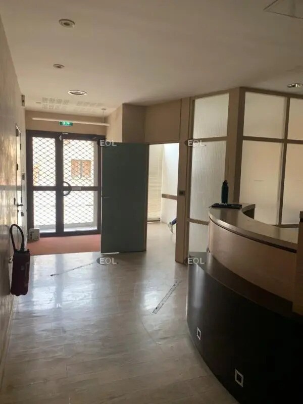 Retail in Sorgues for lease Building Photo- Image 1 of 5