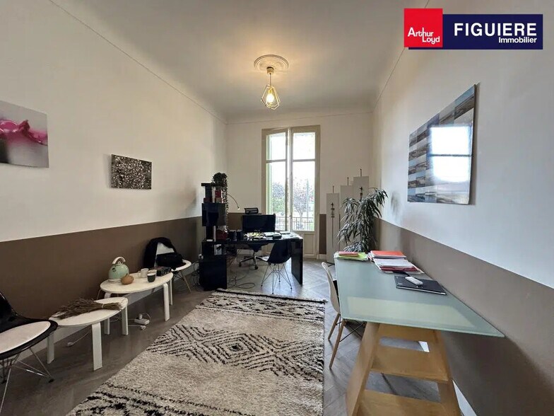 Office in Aix-en-Provence for lease - Interior Photo - Image 2 of 10