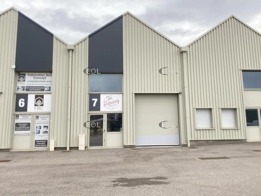 Flex in Genas for lease Building Photo- Image 1 of 8