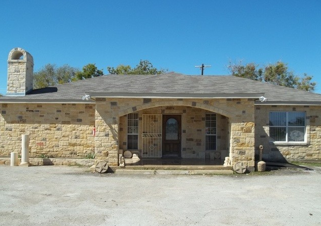 8635 S Loop 1604 E, Elmendorf, TX for sale - Building Photo - Image 1 of 1