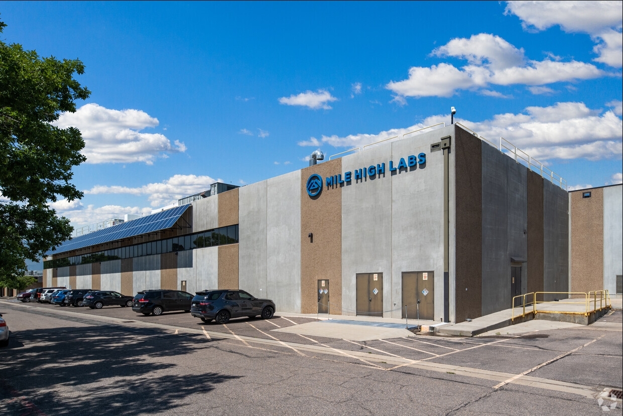 2555 W Midway Blvd, Broomfield, CO for lease Primary Photo- Image 1 of 18