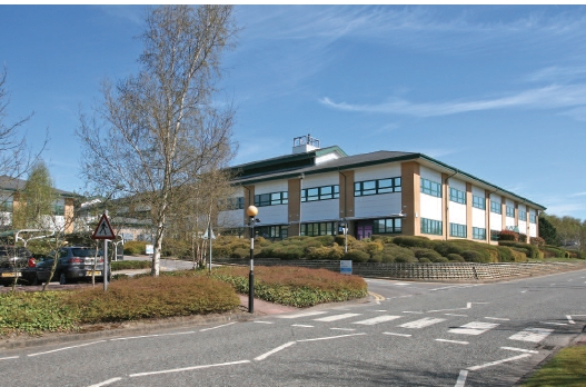 3 Ively Rd, Farnborough for lease - Building Photo - Image 1 of 5