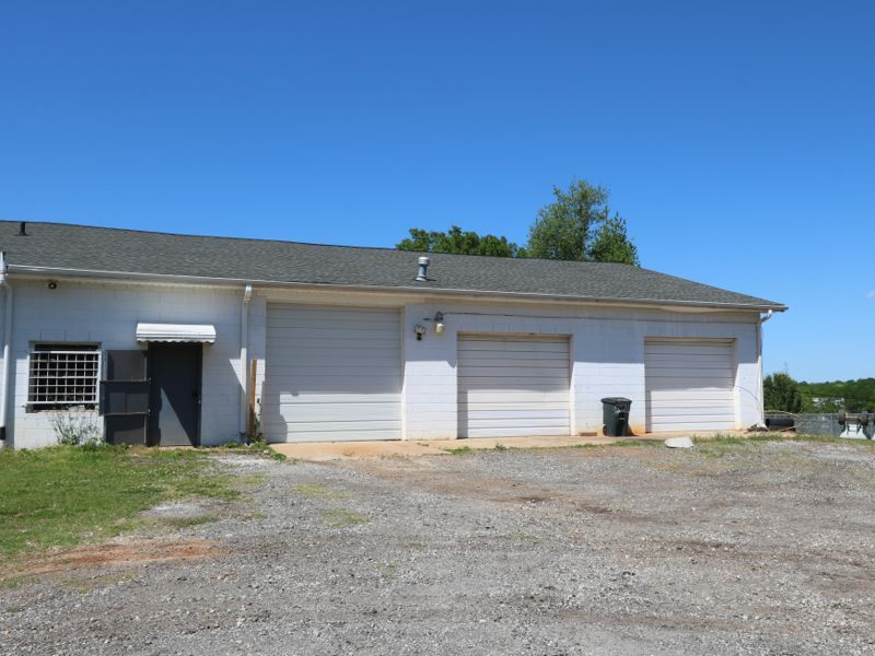 1814 E Poinsett Street Ext, Greer, SC for lease Building Photo- Image 1 of 10