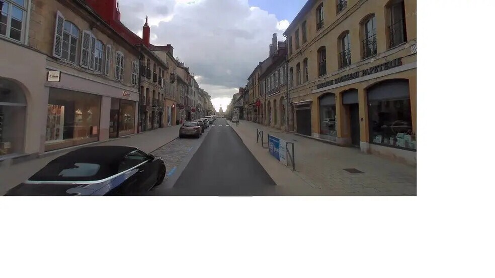 Retail in Pontarlier for lease - Building Photo - Image 1 of 4