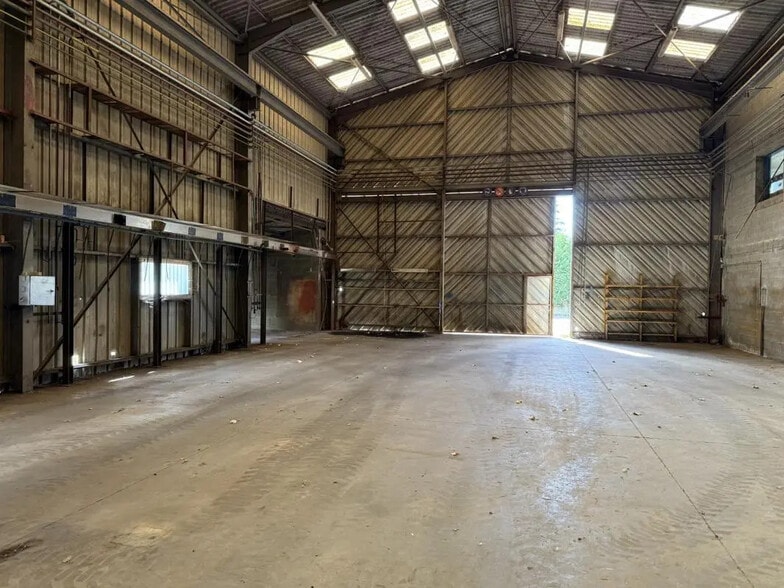 Flex in Brains for lease - Building Photo - Image 2 of 5