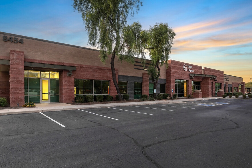 8454 N 90th, Scottsdale, AZ for lease - Building Photo - Image 1 of 8