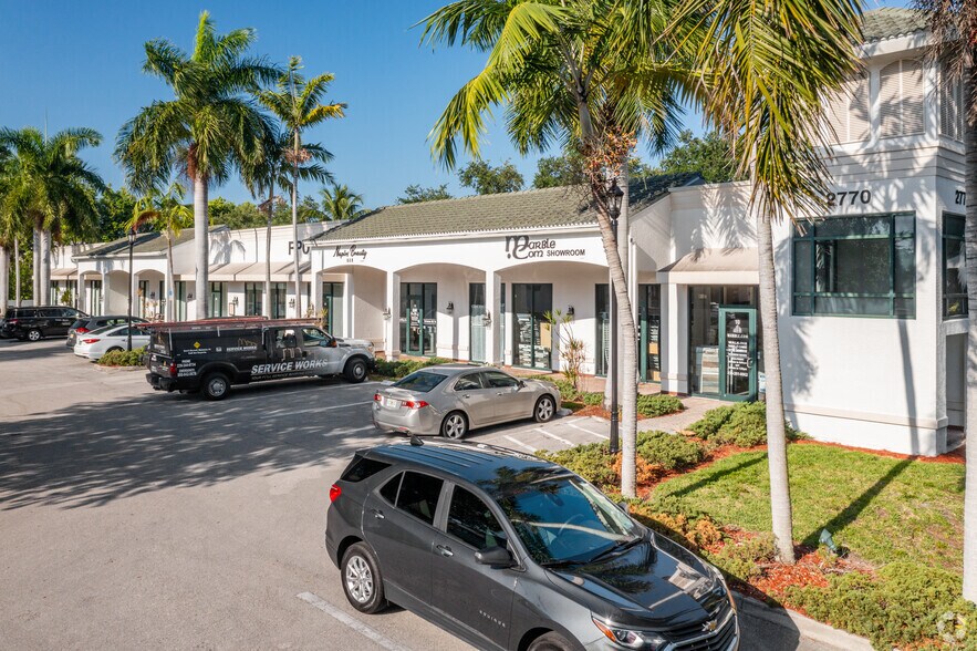 2770 Davis Blvd, Naples, FL 34104 | LoopNet