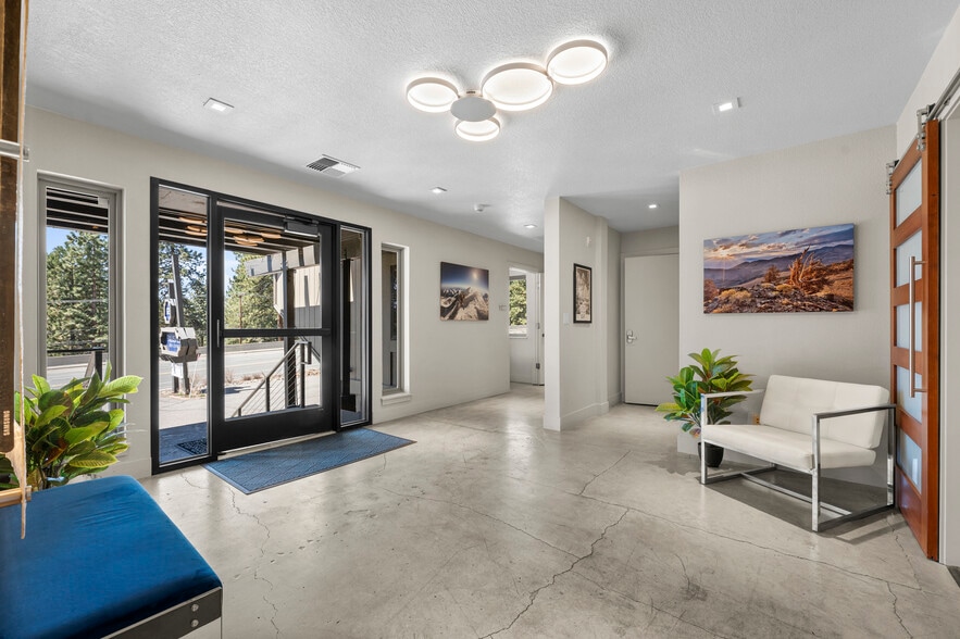 625 Hwy 50, Zephyr Cove, NV for sale - Interior Photo - Image 3 of 39